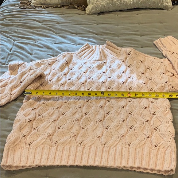 🛼 Vince Camuto 🛼 cable knit mock neck pullover - Picture 3 of 8